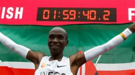 K­e­n­y­a­l­ı­ ­a­t­l­e­t­ ­E­l­i­u­d­ ­K­i­p­c­h­o­g­e­­d­e­n­ ­t­a­r­i­h­i­ ­b­a­ş­a­r­ı­
